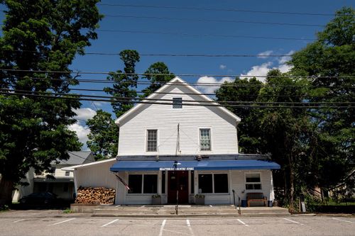 972 Vt Route 7a, Shaftsbury, VT, 05262-9542 | Card Image