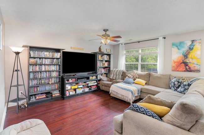 127 Baker Springs Ln, House other with 4 bedrooms, 3 bathrooms and 4 parking in Spring Hill TN | Image 6