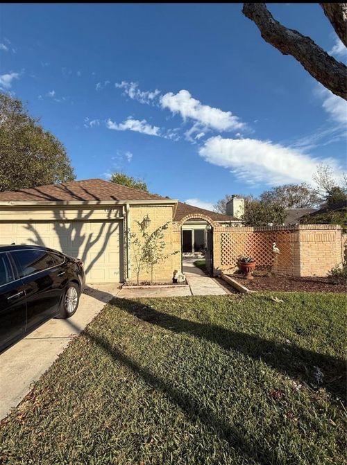 4027 Summit Valley Dr, Houston, TX, 77082-4103 | Card Image