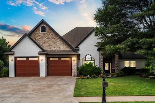 5077 S Strathmore Station Dr, Rogers, AR, 72758-1417 | Card Image