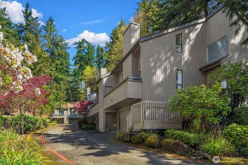 2-3506 108th Pl Ne, Bellevue, WA, 98004-7652 | Card Image