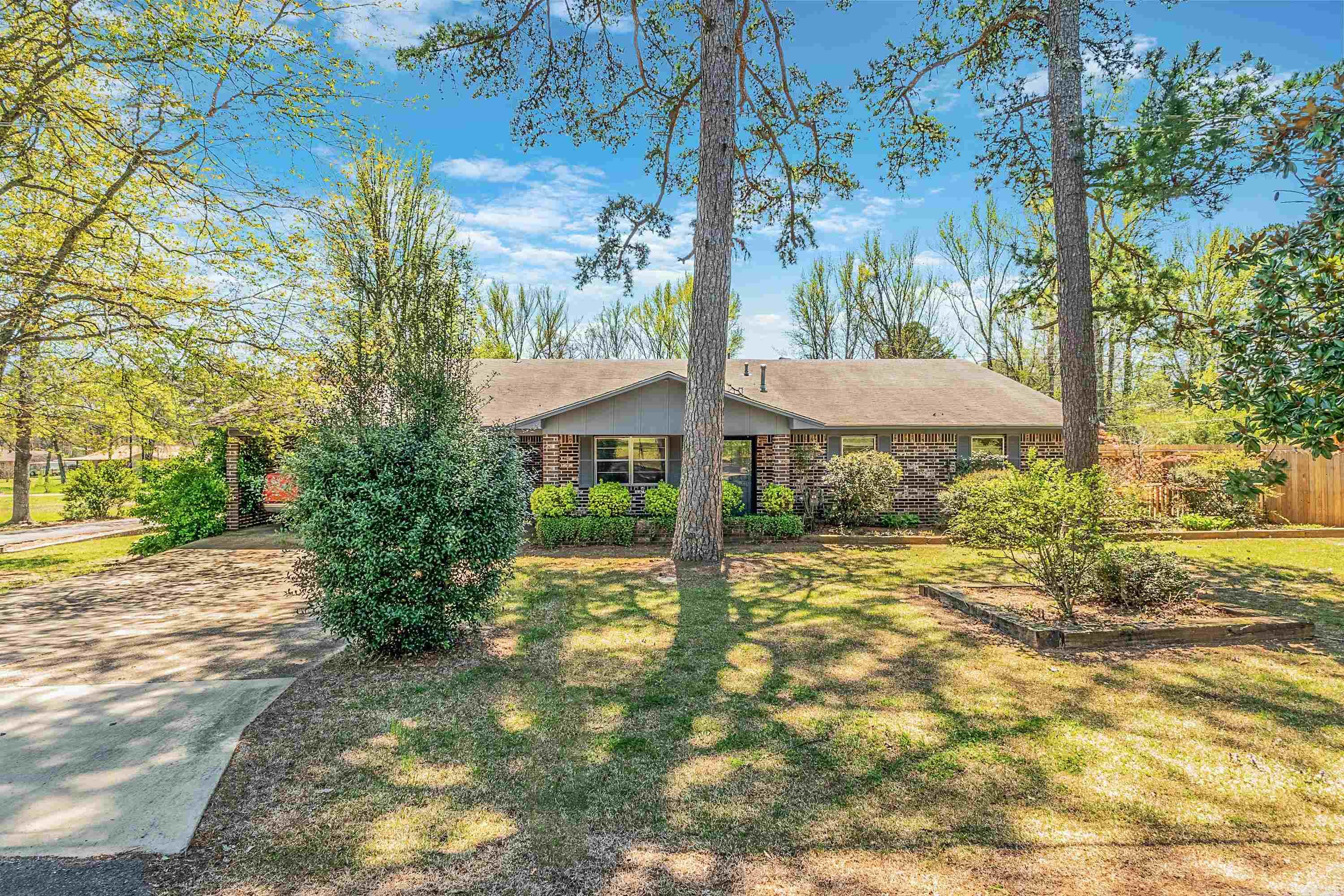 3rd St, Clinton, AR 72031 #1