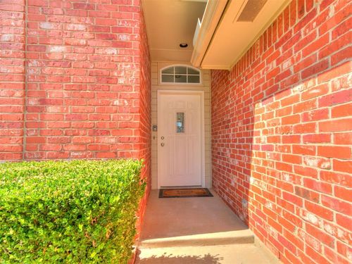 9617 Gold Field Pl, Oklahoma City, OK, 73128-4807 | Card Image