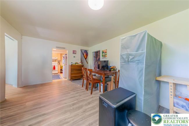 7112 Howell Ter, House other with 4 bedrooms, 2 bathrooms and null parking in Stroudsburg PA | Image 8