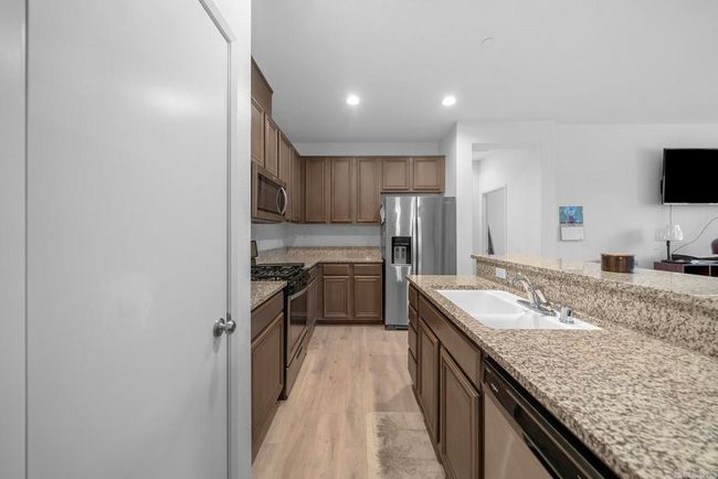 UNIT-1 - 1711 Cal Orchid Pl, Condo with 2 bedrooms, 2 bathrooms and 1 parking in Chula Vista CA | Image 7