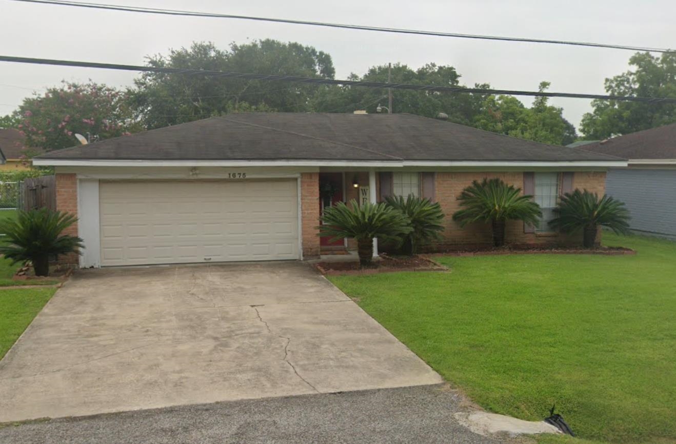 Reynolds Rd, Beaumont, TX 77707