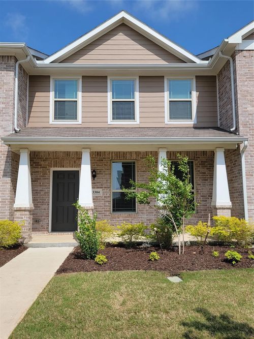 3304 Becker Dr, Denton, TX, 76207-1743 | Card Image