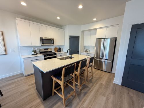 246-4585 W 3725 S, West Haven, UT, 84401-8082 | Card Image