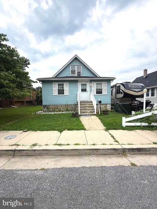 21 Glenmore Ave, Baltimore, MD, 21206-1325 | Card Image