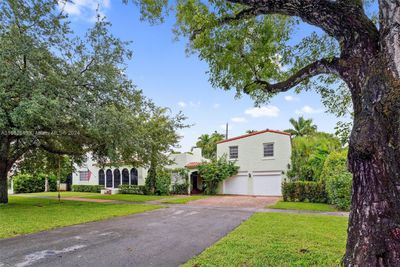 1202 Granada Blvd, House other with 5 bedrooms, 3 bathrooms and null parking in Coral Gables FL | Image 2