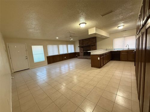 5005 Galaxie Rd, Garland, TX, 75044-5403 | Card Image