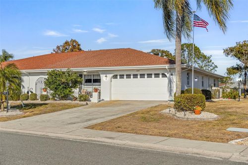 1207 Bluewater Dr, SUN CITY CENTER, FL, 33573-6219 | Card Image