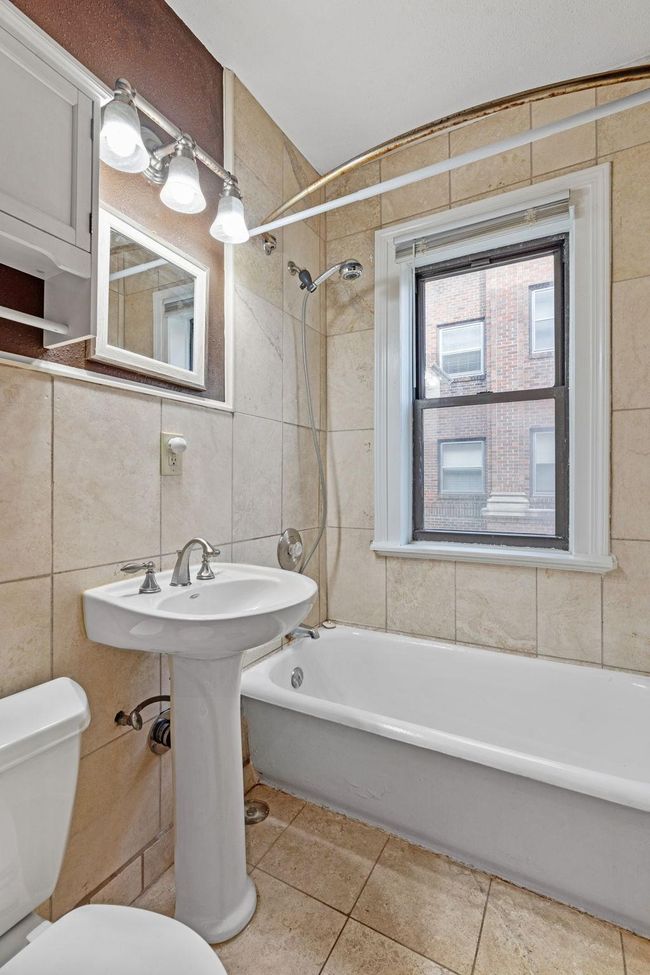 APT-102 - 1820 1 St Ave S, Condo with 1 bedrooms, 1 bathrooms and null parking in Minneapolis MN | Image 16