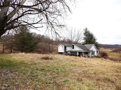 3777 Charleston Rd, Gandeeville, WV, 25243-9233 | Card Image