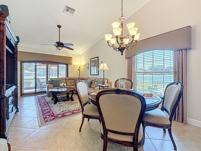 12110 Napoli Ln, Condo with 3 bedrooms, 2 bathrooms and null parking in Boynton Beach FL | Image 6