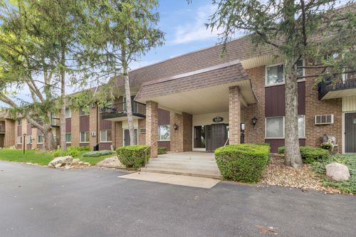 b3-8315 Route 53, Woodridge, IL, 60517-4430 | Card Image