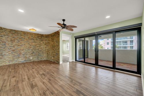 314-330 Se 20th Ave, Deerfield Beach, FL, 33441-5182 | Card Image