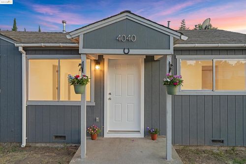 4040 Ellis Rd, Martinez, CA, 94553-2212 | Card Image