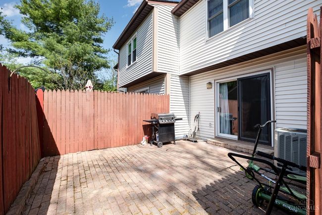 3690 Parfore Ct, Condo with 2 bedrooms, 2 bathrooms and null parking in Cincinnati OH | Image 15