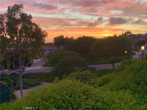 10 Portland Pl, Laguna Niguel, CA, 92677-4719 | Card Image