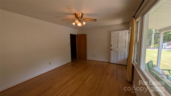 534 Westside Ter, House other with 4 bedrooms, 2 bathrooms and null parking in Davidson NC | Image 4