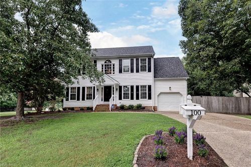 100 E Wedgwood Dr, Yorktown, VA, 23693-5507 | Card Image