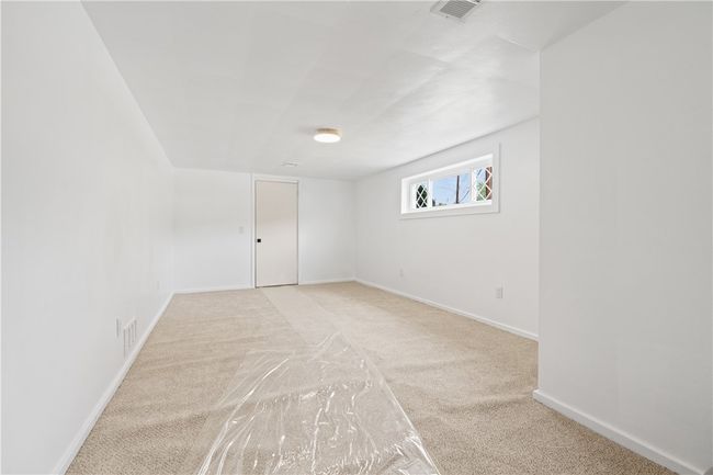 127 Greenview Dr, House other with 4 bedrooms, 2 bathrooms and null parking in Verona PA | Image 18