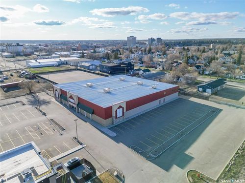 300 15th St E, Prince Albert, SK, S6V1G2 | Card Image