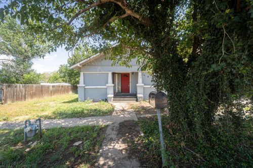 2904 Avenue W, Snyder, TX, 79549-4036 | Card Image