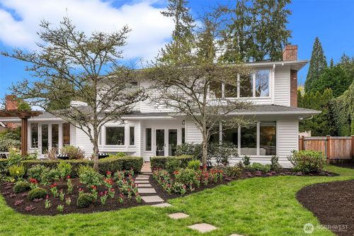 838 Evergreen Point Rd, Medina, WA, 98039-4761 | Card Image