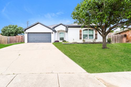 1118 Cedar Ridge Ln, Burleson, TX, 76028-8111 | Card Image