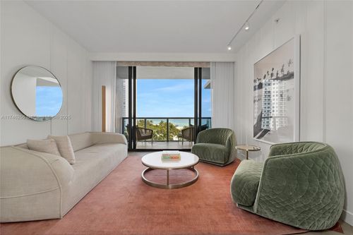 625-2201 Collins Ave, Miami Beach, FL, 33139-1717 | Card Image