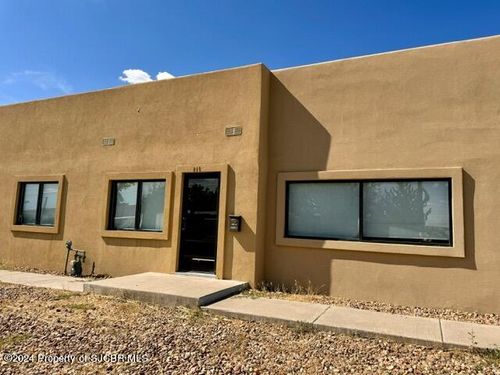 216 E Apache St, Farmington, NM, 87401-6949 | Card Image
