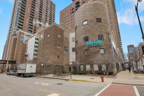 apt-1802-40 E 9th St, Chicago, IL, 60605-2152 | Card Image