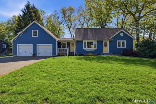 9 Overhill Rd, Enfield, CT, 06082-5643 | Card Image