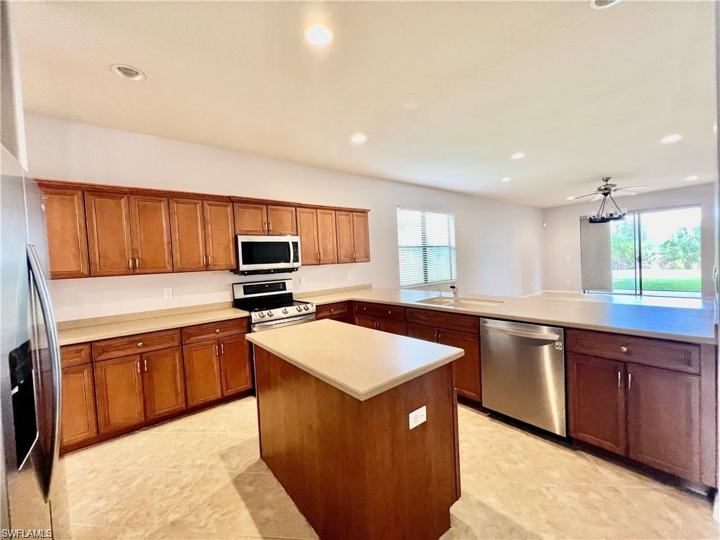 Residential Lease in FORT MYERS 5