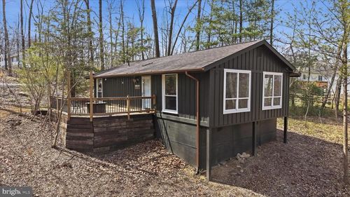 119 Cub Run Ln, HARPERS FERRY, WV, 25425-4724 | Card Image