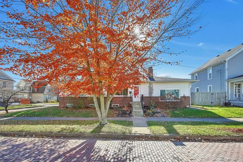 220 E Sugar St, Mount Vernon, OH, 43050-2555 | Card Image