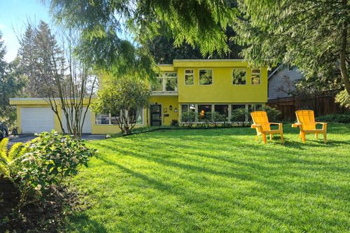 540 Evergreen Pl, North Vancouver, BC, V7N2Z2 | Card Image