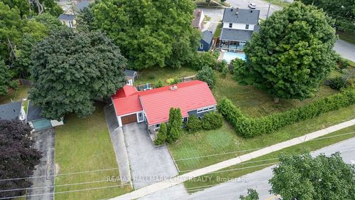325 Innisfil St, Barrie, ON, L4N3G4 | Card Image