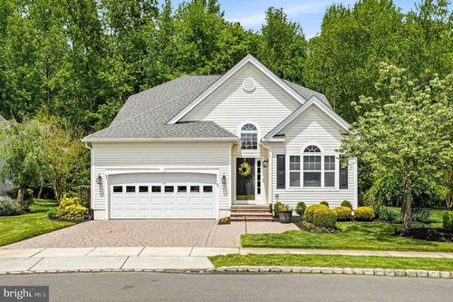 42 Huxley Cir, Marlton, NJ, 08053-8549 | Card Image