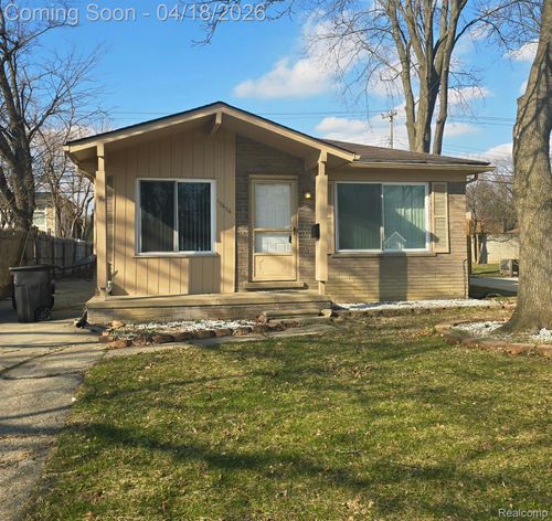 17676 Addison St, Southfield, MI, 48075-2763 | Card Image