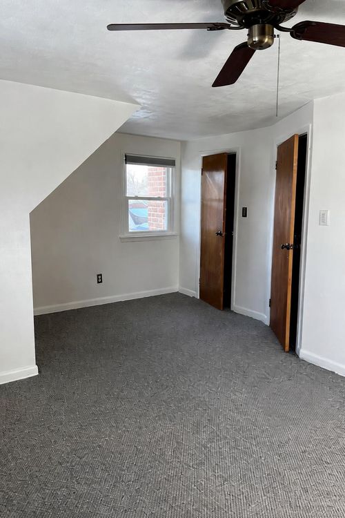 27 Healy St, Huntington, NY, 11743-5323 | Card Image