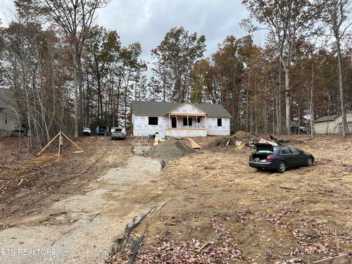 310 Summerwind Dr, Crossville, TN, 38571-1163 | Card Image