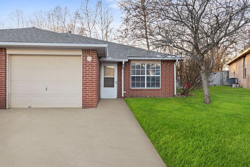 5908 Sara St, Fayetteville, AR, 72704-1003 | Card Image