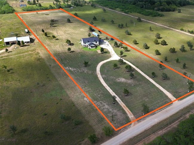 Lot's size: 7.86 acres. Property lines shown are approximate. | Image 4