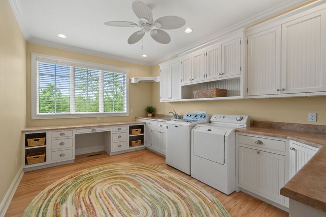 Laundry Room | Image 32