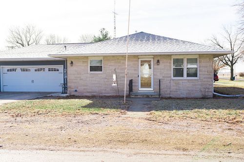 500 Jefferson St, Flanagan, IL, 61740-8803 | Card Image
