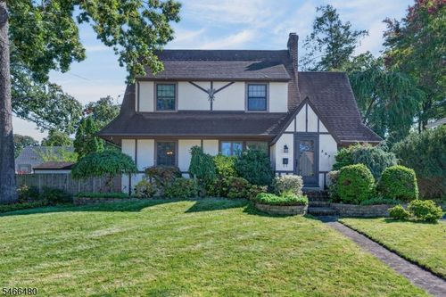 207 Penfield Pl, Dunellen, NJ, 08812-1626 | Card Image