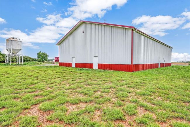 23003 N Frontage Rd, Home with 0 bedrooms, 0 bathrooms and null parking in Clinton OK | Image 10